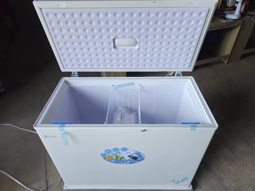 Nevera ESTELECTRIC de 8.9 Pies - Imagen 2